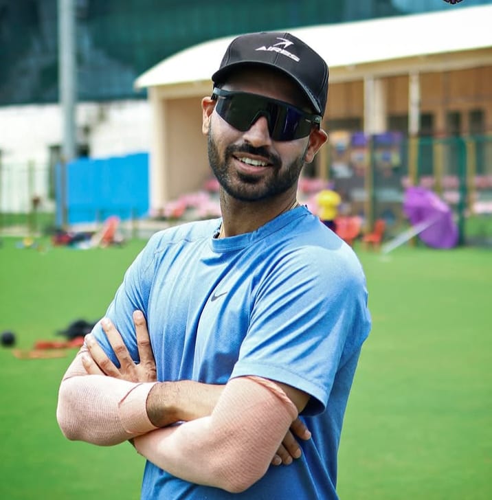 Bhuvneshwar and Sameer shared tips for success with the players.