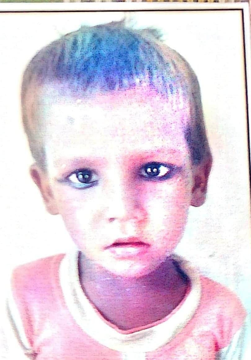 फाइल फोटो कार्तिक, बालक की मौत से रामपुर गांव में गमजदा परिजन।