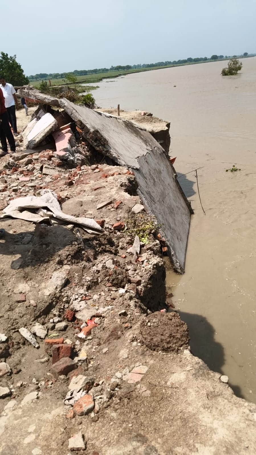 Havoc caused by Saryu's erosion: six houses swallowed by the river; 34 homes lost in a week.