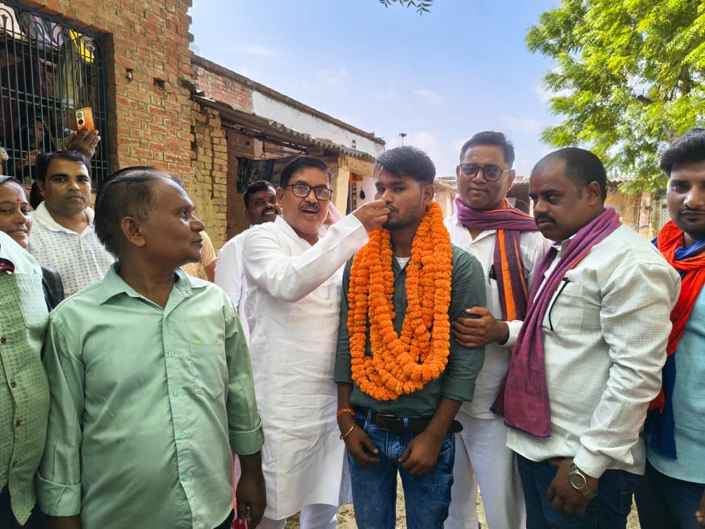 Chandan was welcomed at home after being selected in ISRO