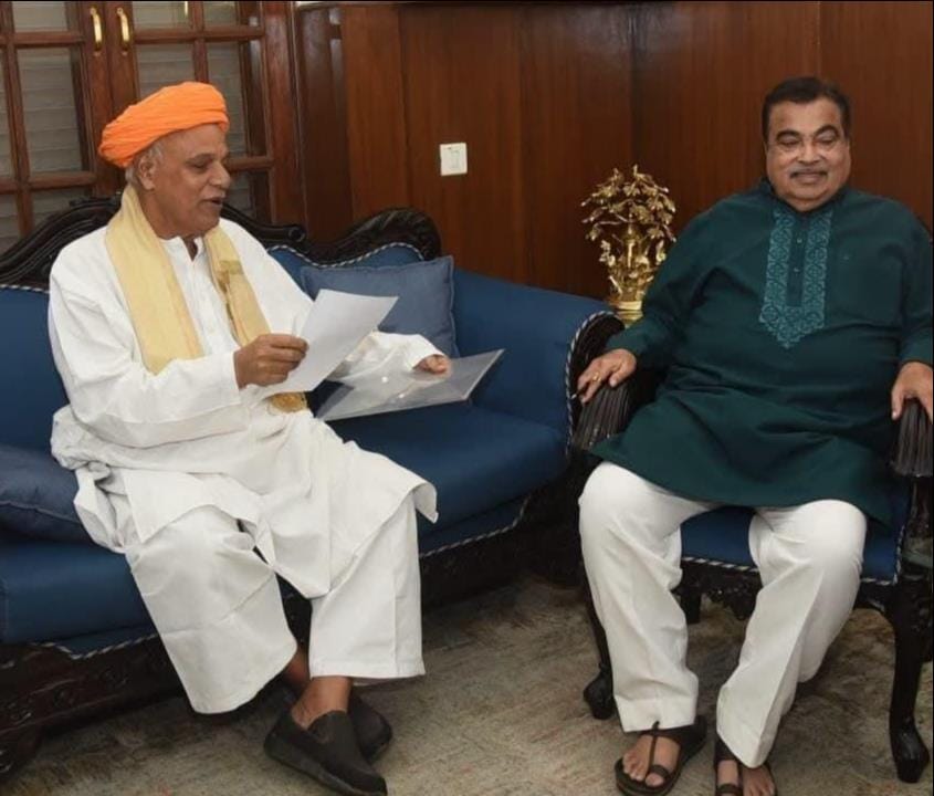 Former MP Virendra Singh Mast met Nitin Gadkari