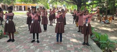 School decked out in the colours of the Tricolour; campus resounded with patriotic songs.