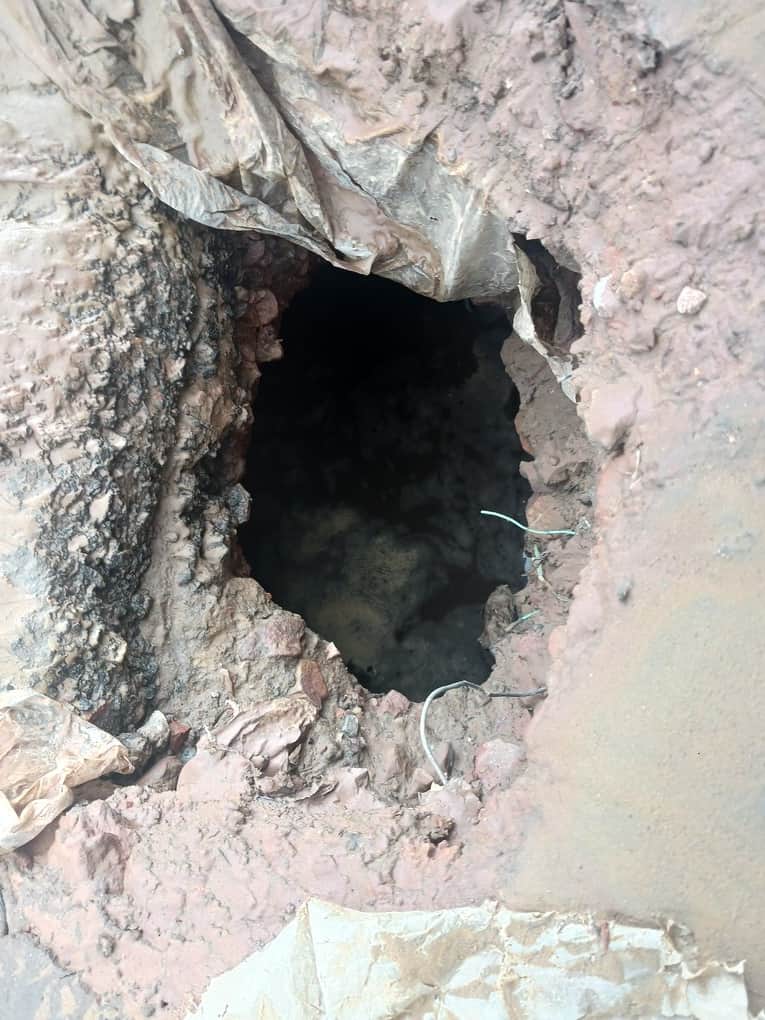 Perilous path for Shiva devotees: 10 potholes in an 800-meter stretch, a journey fraught with difficulties.