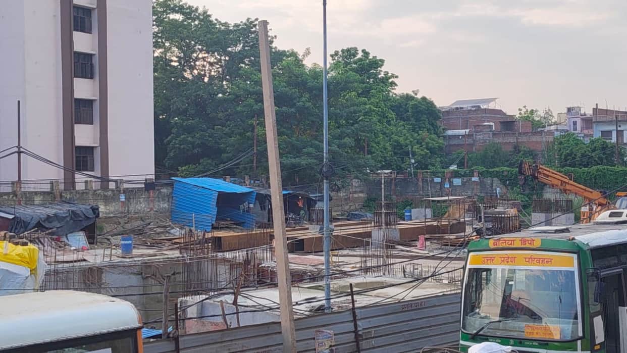 Legal hurdles cleared, construction of Roadways bus station accelerates; work had been slow for two years.Legal hurdles cleared, construction of Roadways bus station accelerates; work had been slow for two years.