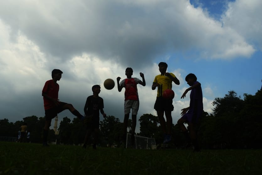 A game of sun and shade; rain likely tomorrow