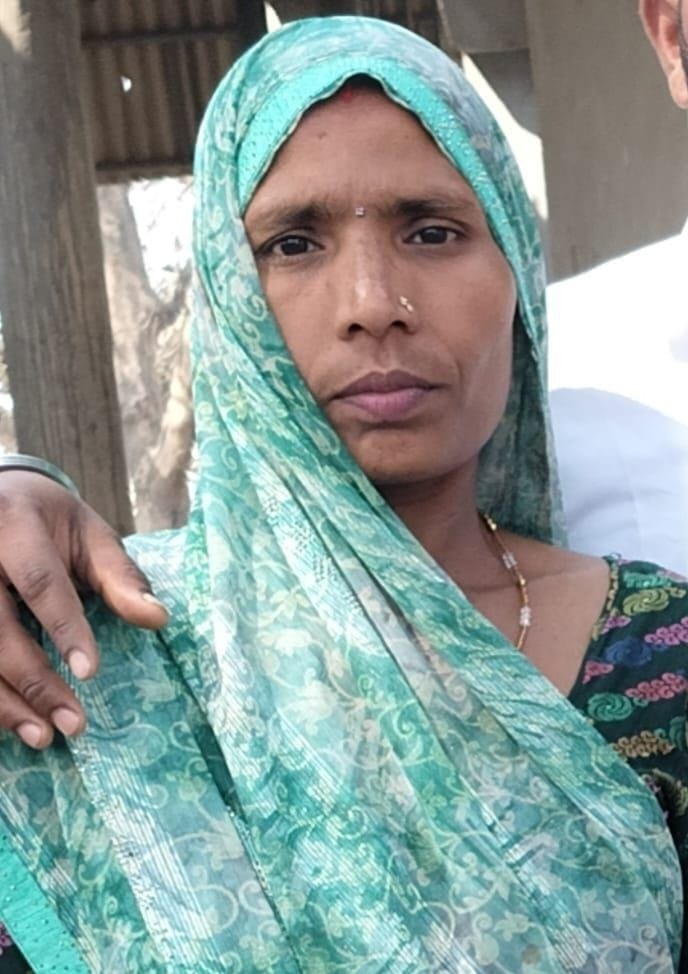 Woman bitten by snake on finger while in the field; lost her life after opting for faith healing.
