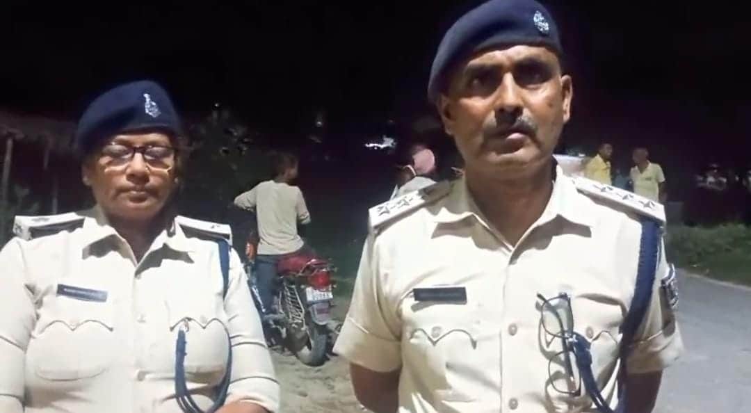 brazen criminal fled after robbing gold merchant of jewelry worth lakhs businessman in state of panic