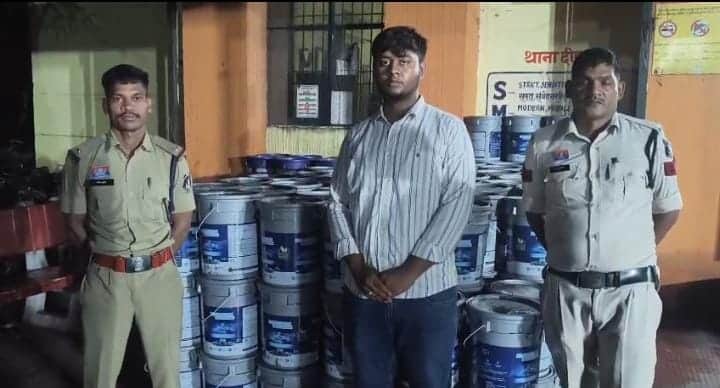पुलिस के गिरफ्त में आरोपी