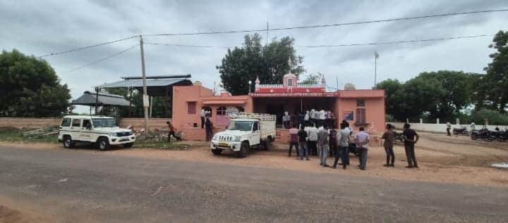 Mahant Hangs From Peepal Tree After Bail in Sword Attack