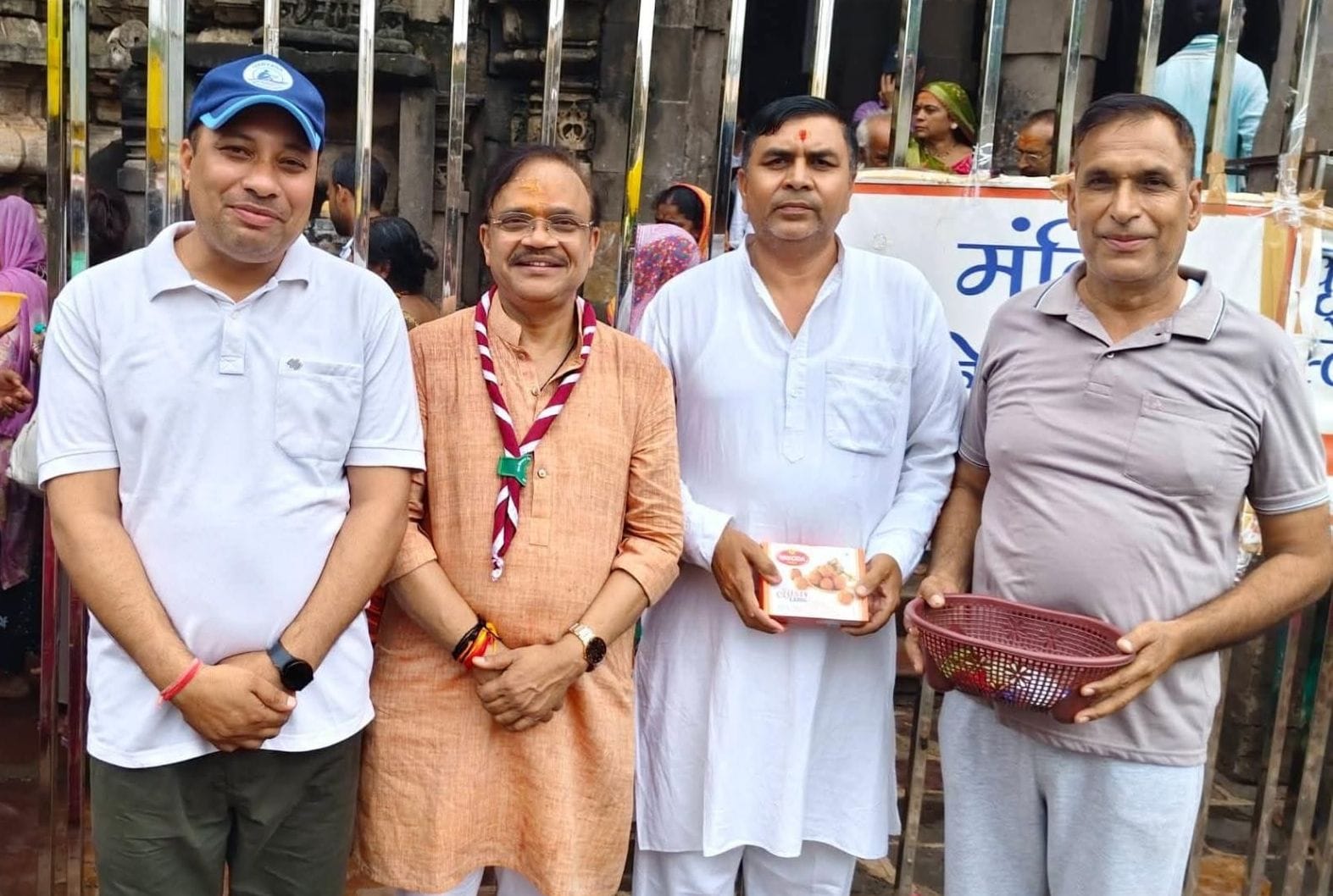 09जेएनडी16=उज्जैन नगरी में हरियाणा प्रभारी रहे डॉॅ. अनिल जैन के साथ मार्केट कमेटी चेयरमैन सुरें