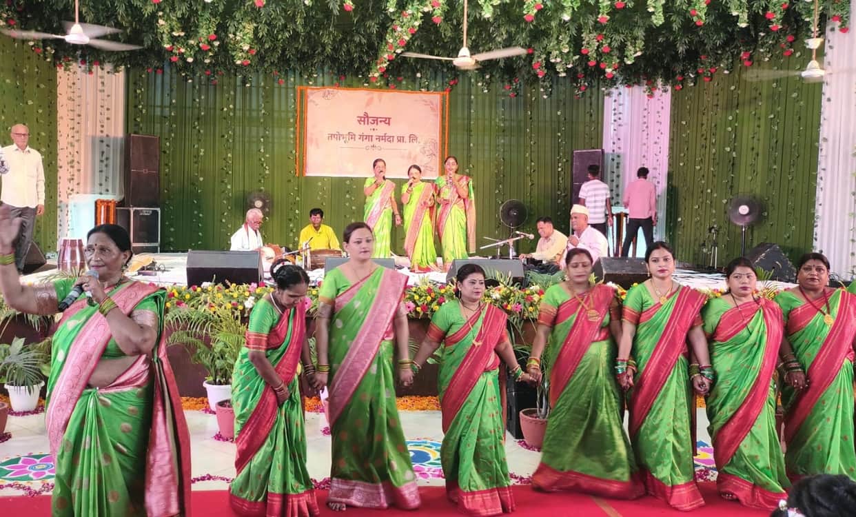 How will you go to play the *Kajariya* during Sawan, sister-in-law? The rain clouds have gathered overhead.