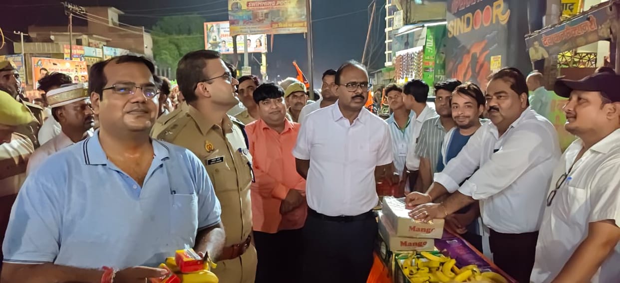 City immersed in devotion to Lord Shiva on the second Monday; tight security at temples; schools closed.