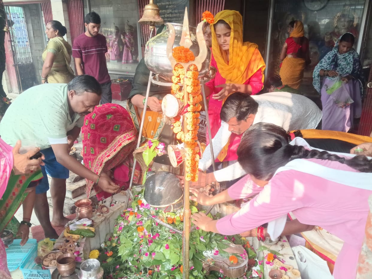 Performed the *Abhishek* of Shiva with the water of devotion