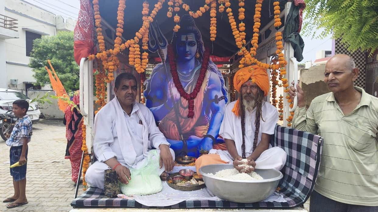 Kalash Yatra taken out with 101 liters of Gangajal.