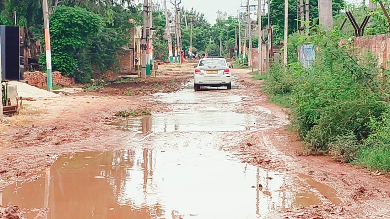 Paver blocks will be installed on a 500-meter stretch of the Kavartan-Prempura Road.