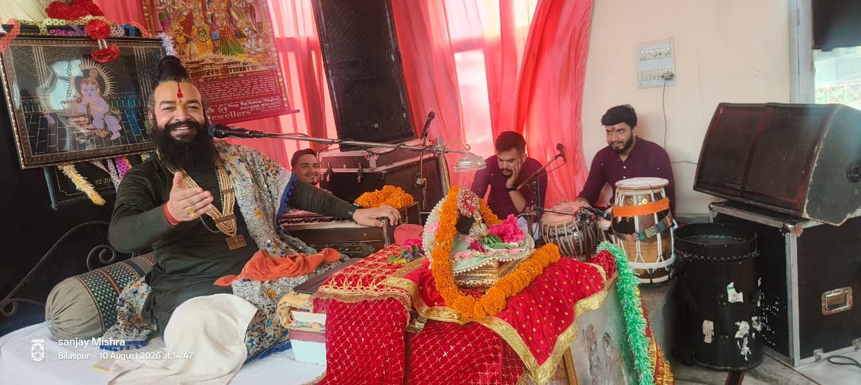 Devotees were overwhelmed with emotion by the childhood pastimes of Krishna.