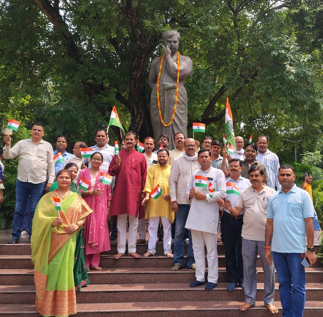 Employees raised their voice for the restoration of old pension