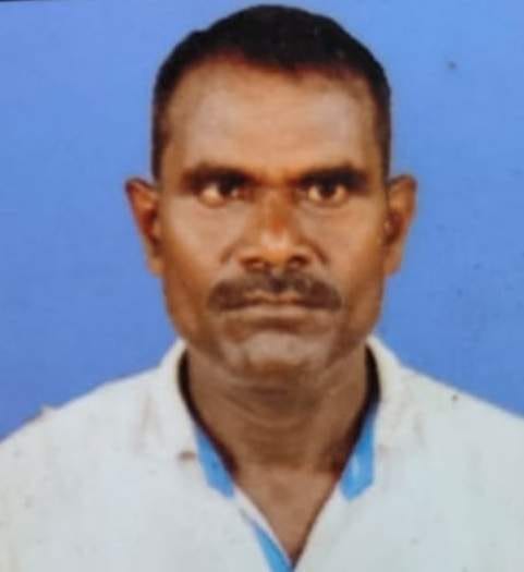 Worker dies of electrocution while cleaning overhead tank in municipal complex.