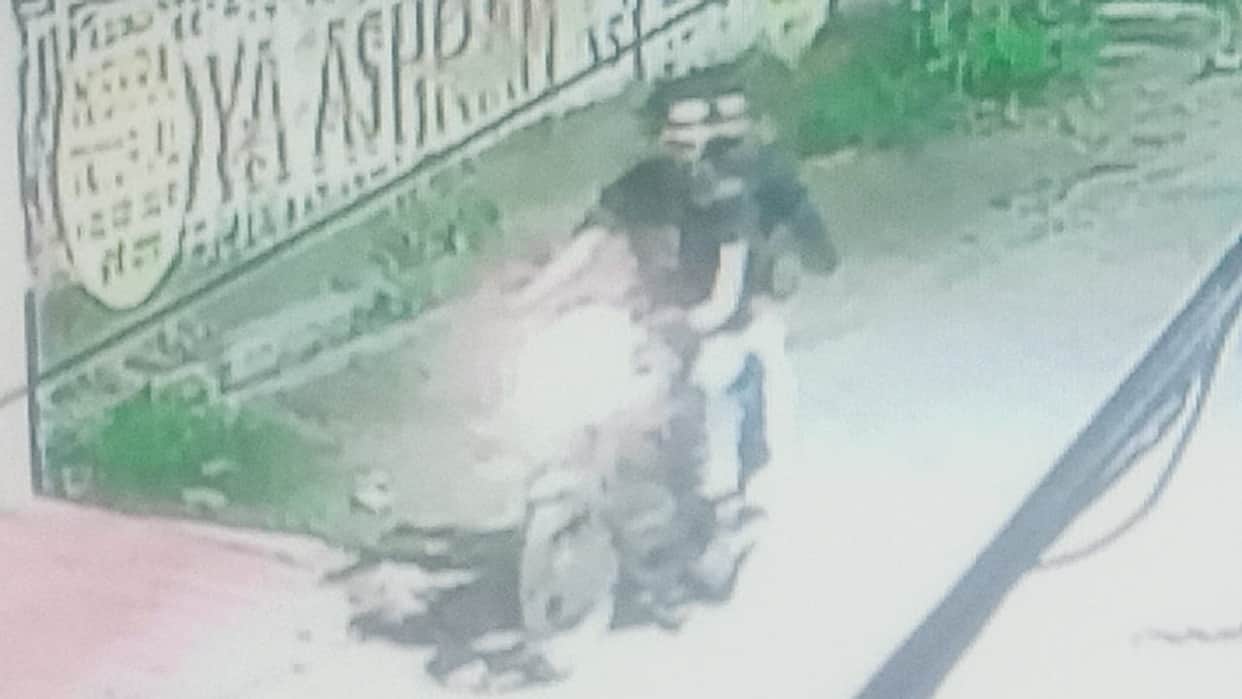Theft worth 82.50 lakh in 19 minutes