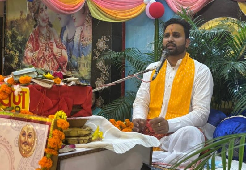 Shri Ram's exile touched the hearts of devotees.