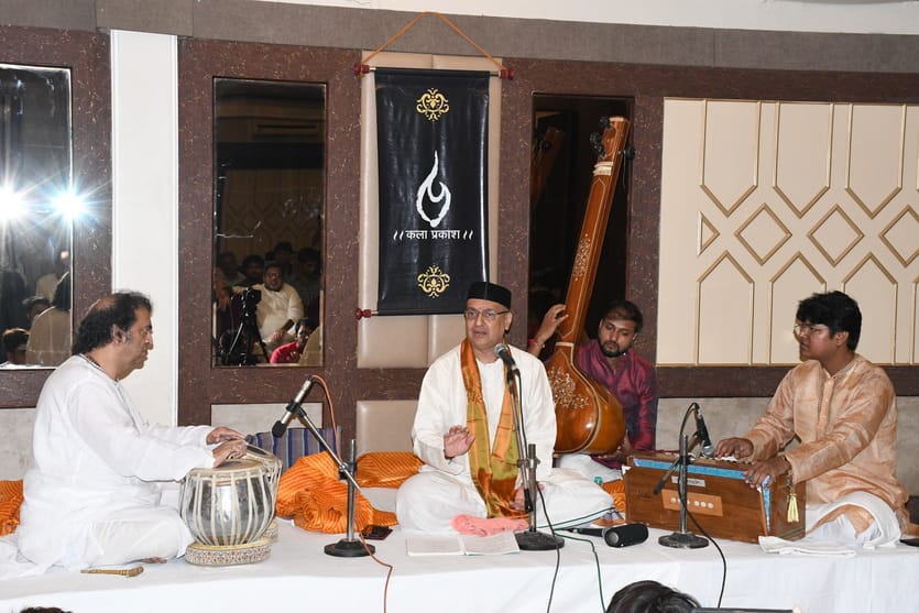 Varanasi News: ग्वालियर और किराना घराने की बंदिशों से घोली मिठास