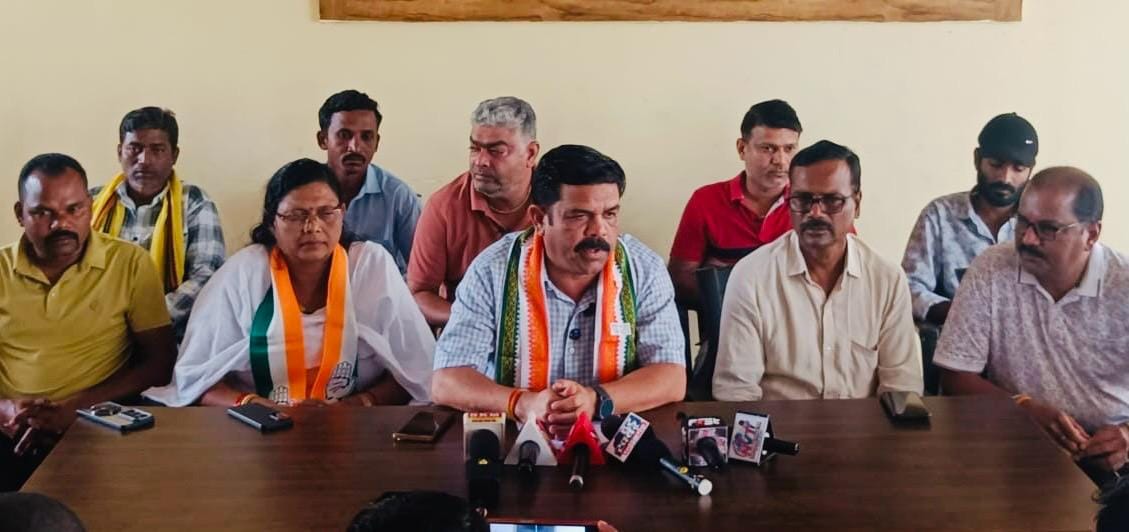 Bijapur: विश्व आदिवासी दिवस पर MLA विक्रम मांडवी ने भाजपा पर लगाया आरोप, बोले- आदिवासियों का सम्मान नहीं करती