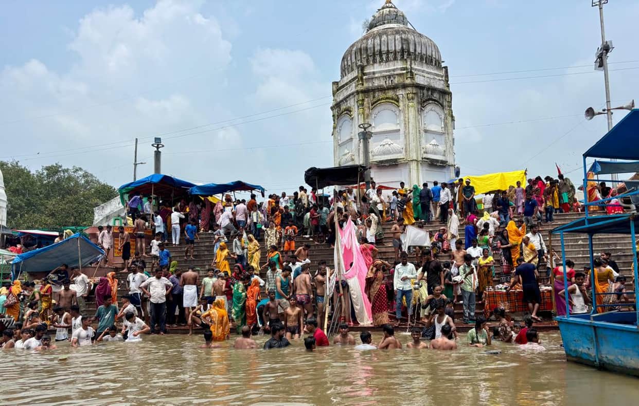 Rudrabhishek performed at the 41 Shiva temples of Bateshwar.