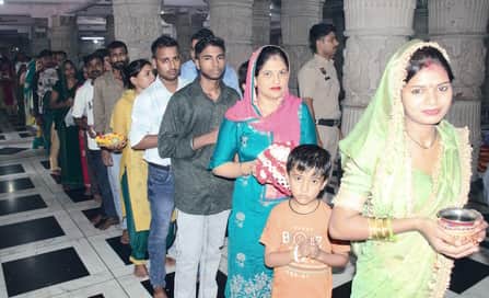 Chants of 'Har-Har Mahadev' echoed in Shiva temples on the second Monday of Sawan.