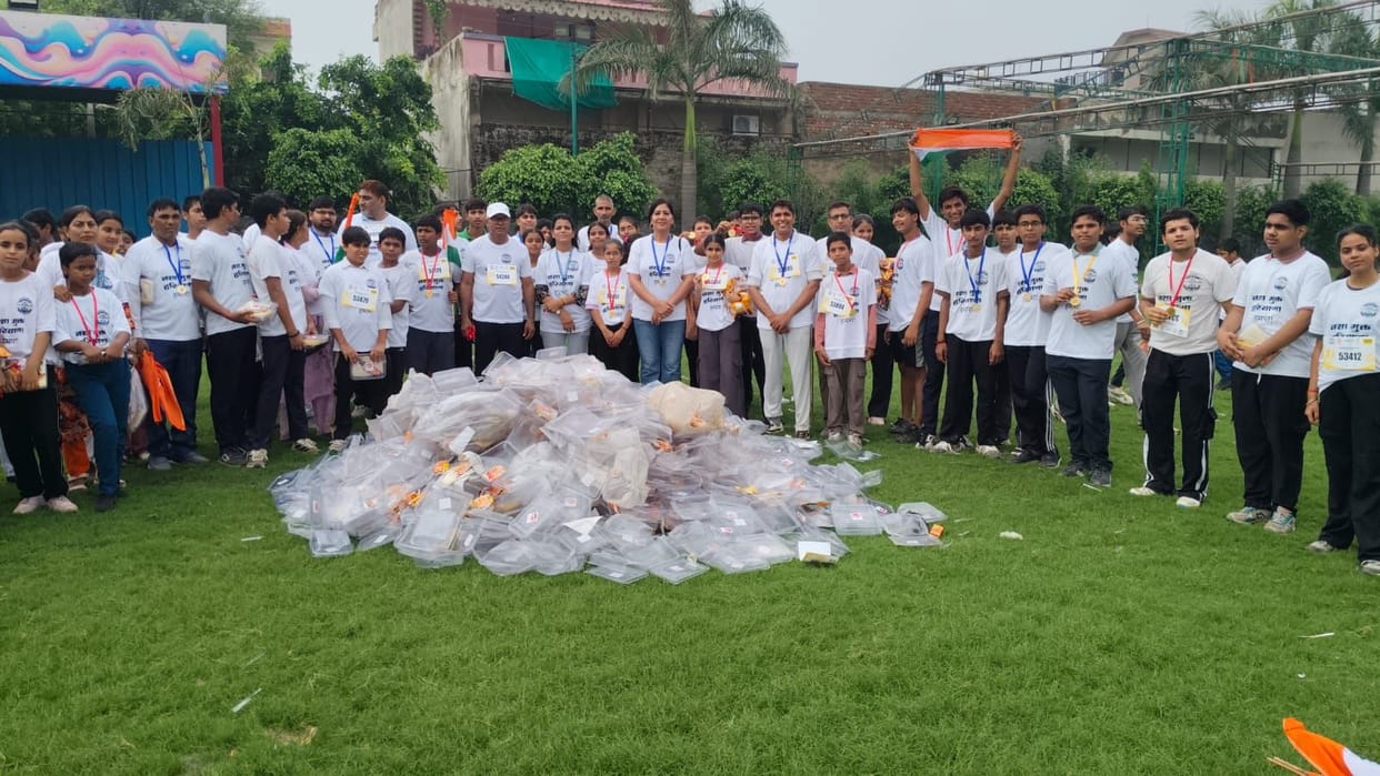 Students also conveyed a message through the cleanliness drive.