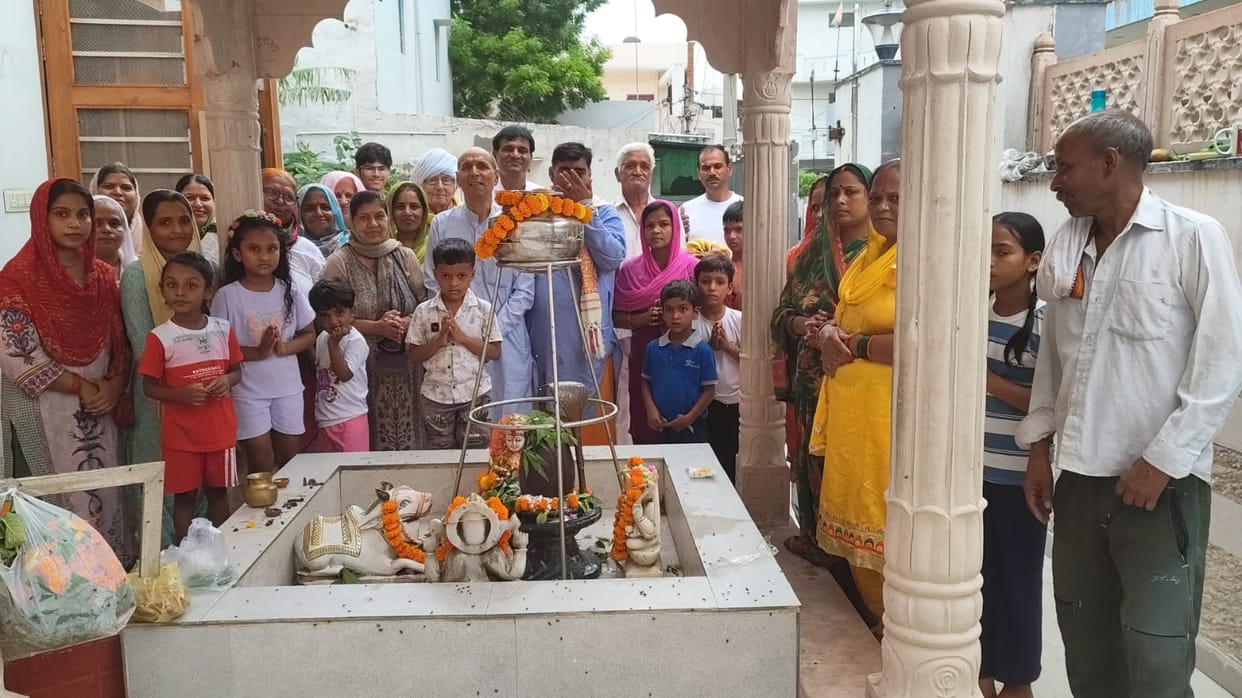The Shiva temples resounded with the chants of "Bam-Bam Bhole" and "Har-Har Mahadev."