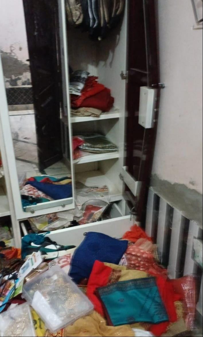 Police busy with Kanwar Yatra; thieves ransack homes.