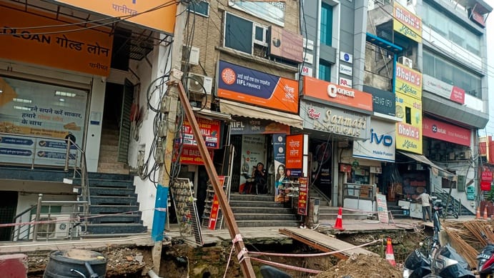 Business crippled as GT Road service lane disintegrates.