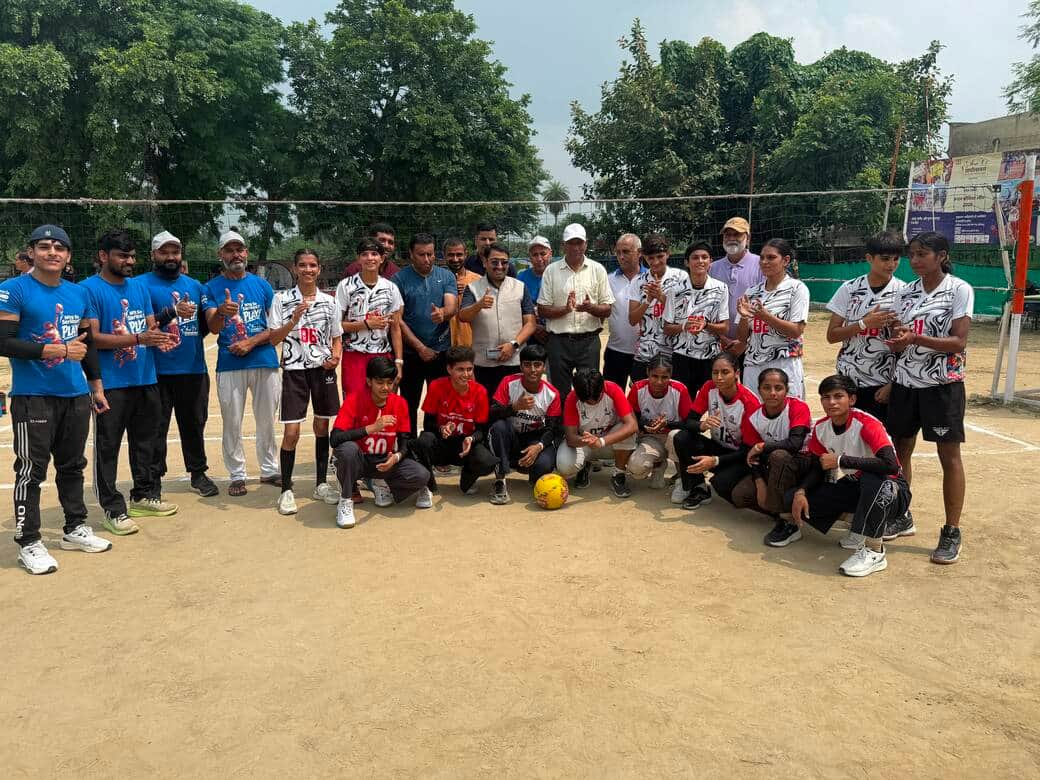 Abhimanyupur team tops in volleyball.