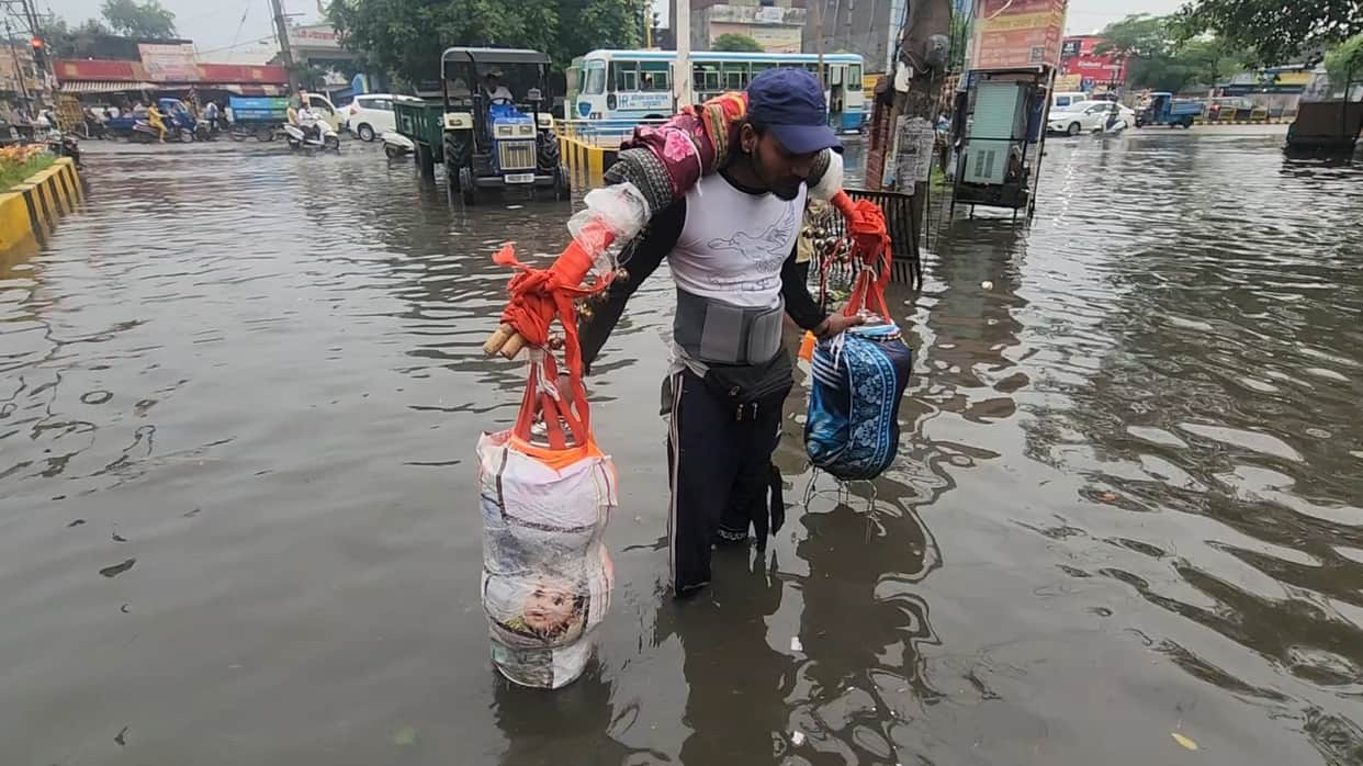 Rain turns roads into canals; water floods municipal corporation office too