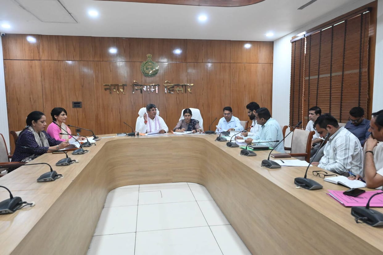 8 crore will be spent on freeing the roads from waterlogging.