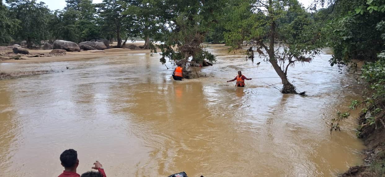 Youth drowns while visiting Mendrigumar Waterfall.