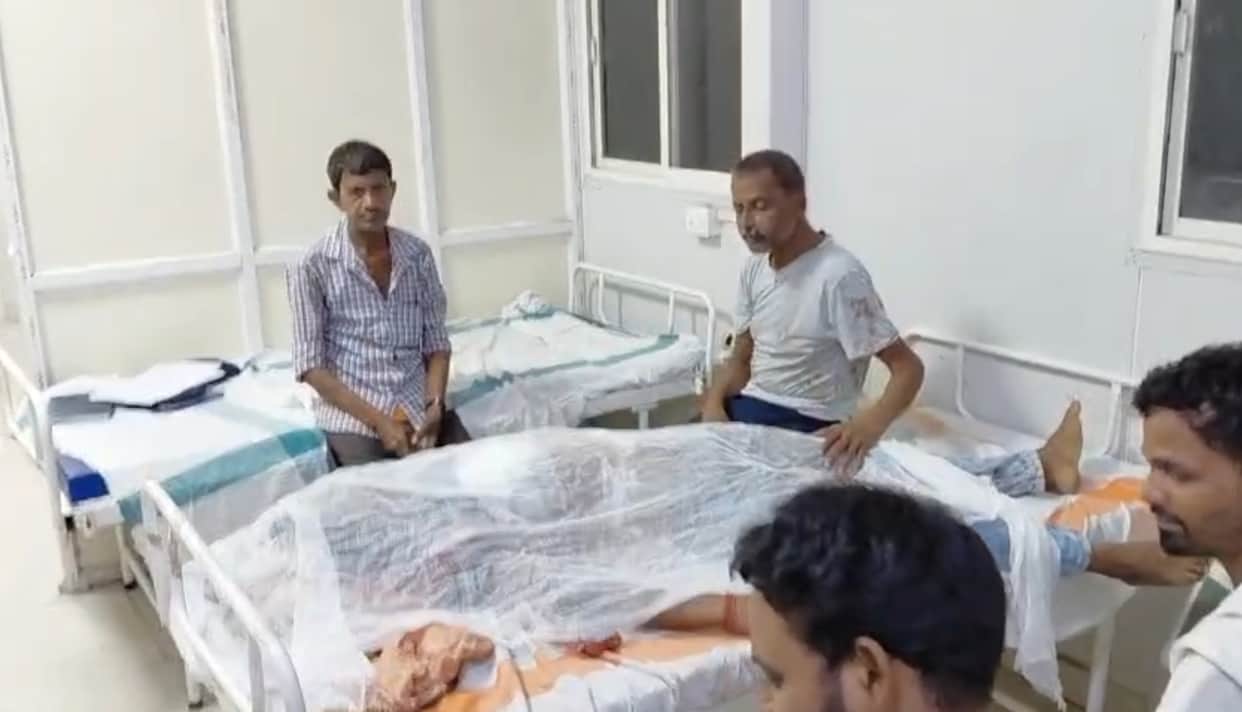 Youth-stabbed-death-suspected-love-affair-mother-injured-trying-intervene