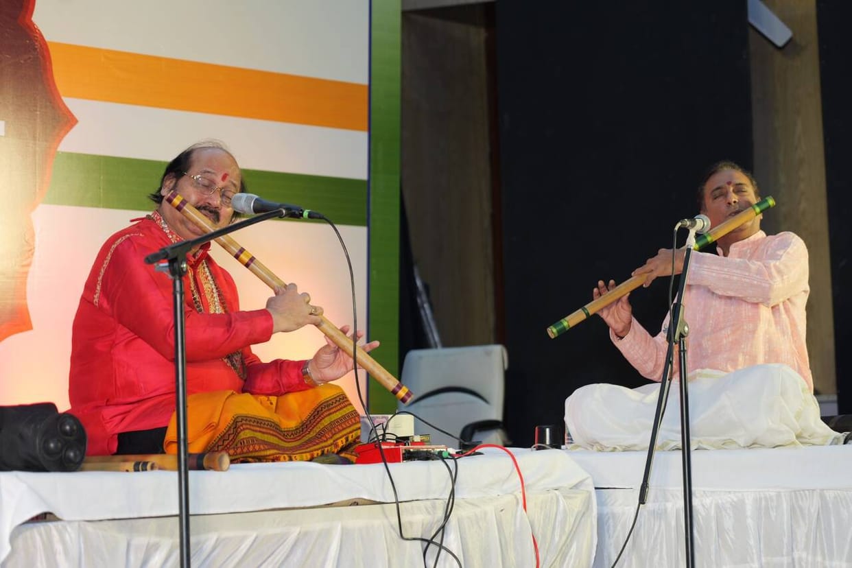 Padmashree Pandit Ronu Majumdar's flute playing fascinated me