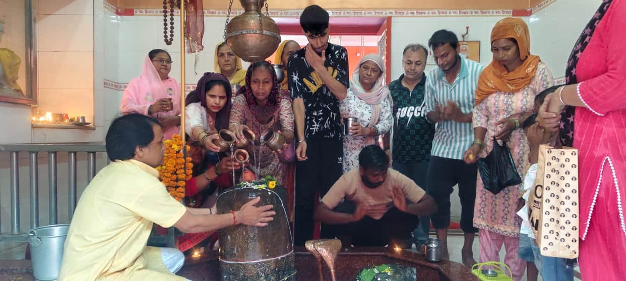 Shivratri today, water abhishek of Lord Bholenath begins early in the morning.
