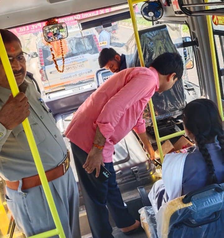 Siddharthnagar News: Crackdown on school vehicles; 36 challaned, one vehicle seized