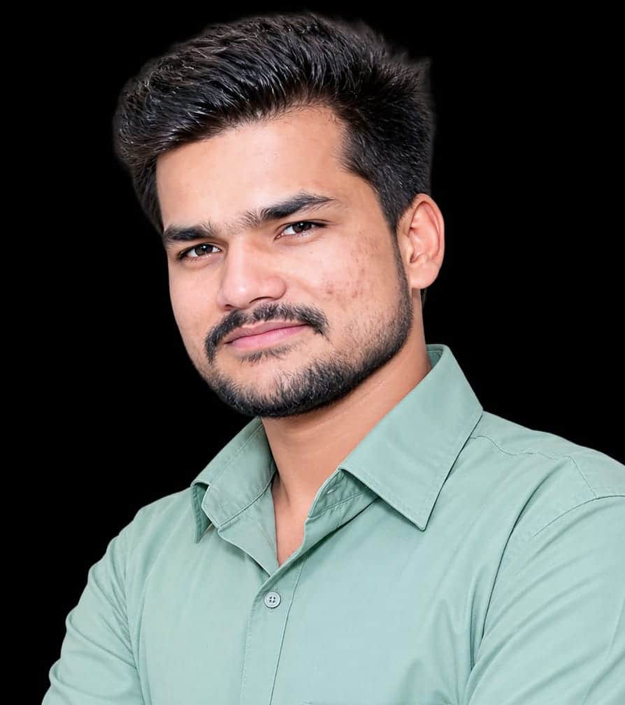 उत्तराखंड में हुए सड़क हादसे में मरने वाले कांवडिए अजय कुमार का फाइल फोटो।