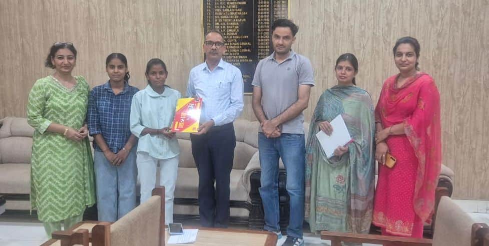 Books are our best friends and guides: Satyawan Malik
