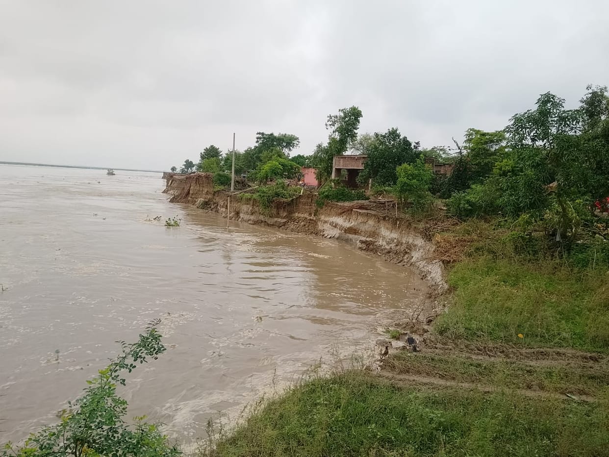 Relief as Saryu water level drops; Ganga continues to rise