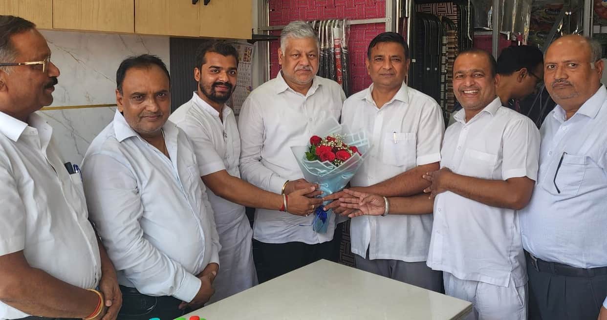 Vaishya community should increase its active participation in politics: Ashok