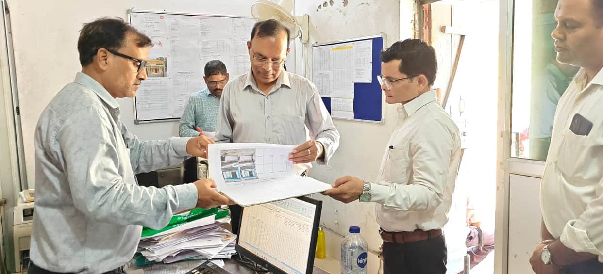 Two doctors and 13 staff members found absent from duty; salaries withheld