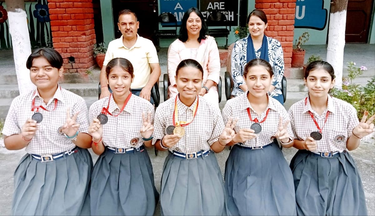 Una News: पलक ने जीता ट्रिपल जंप में सोना, राष्ट्रीय स्तर पर चयन