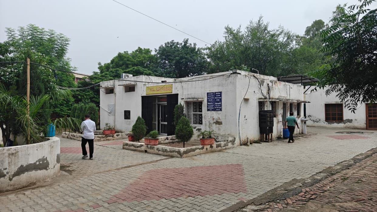 Despite space being available at the new bus stand, the RTA office continues to operate from a dilapidated building