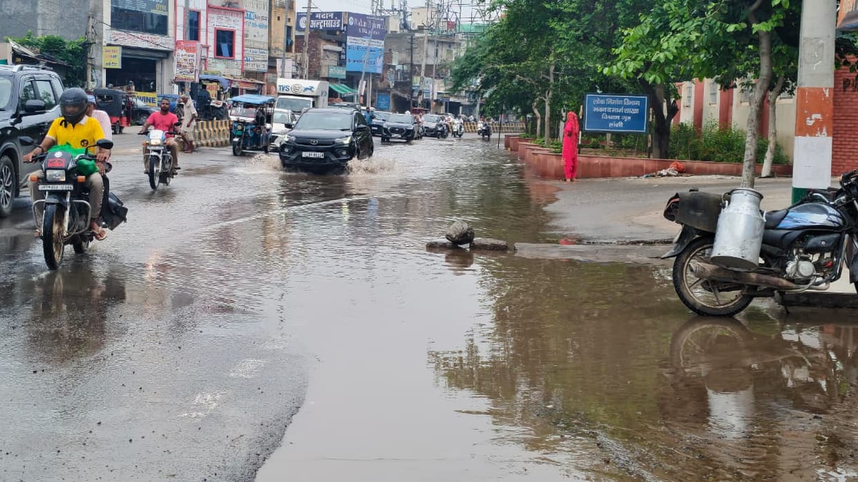 One hour of rain... no drainage even after 24 hours; schools and temples submerged
