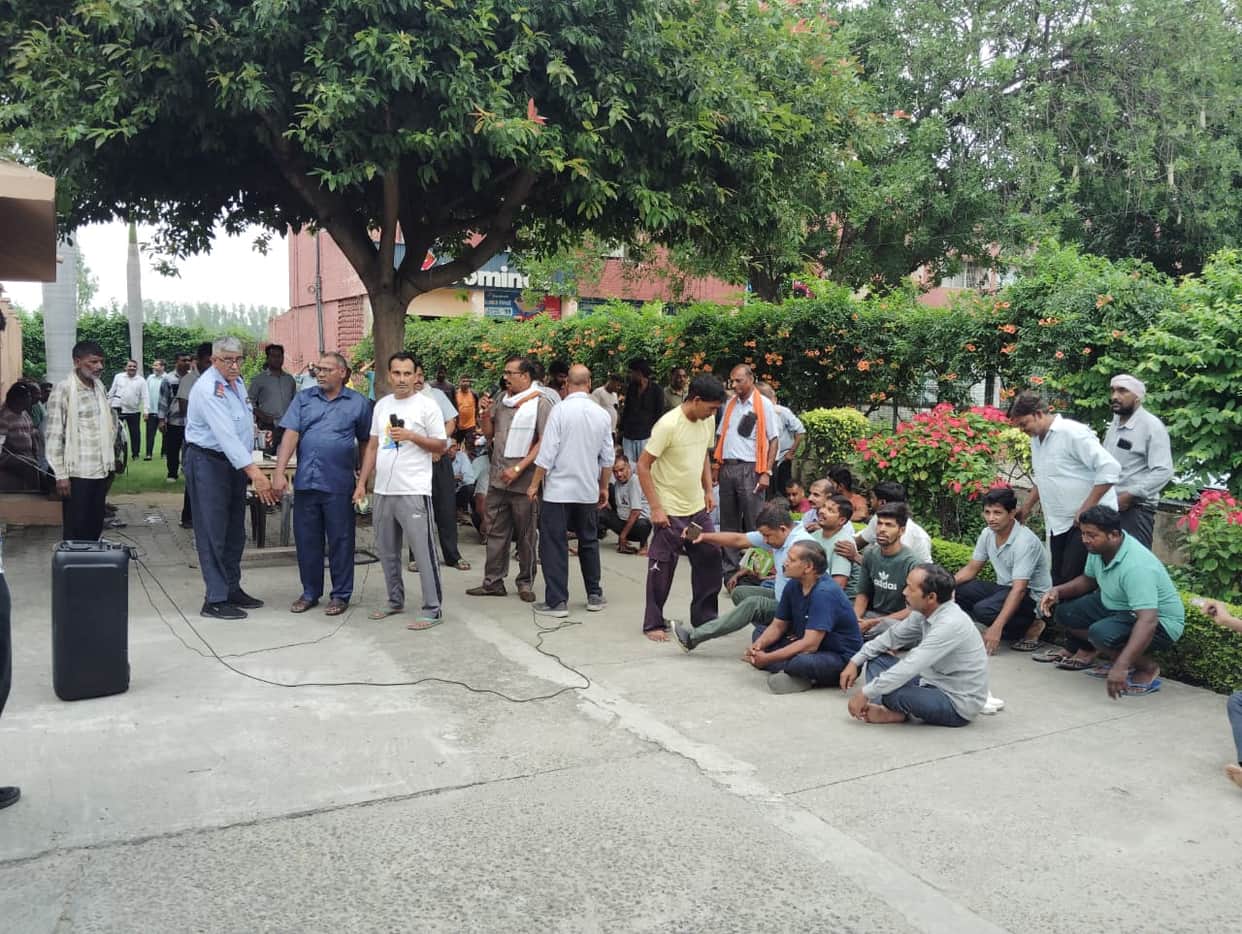 Mess employees will gherao the Deputy Chief Warden's office at NIT today.