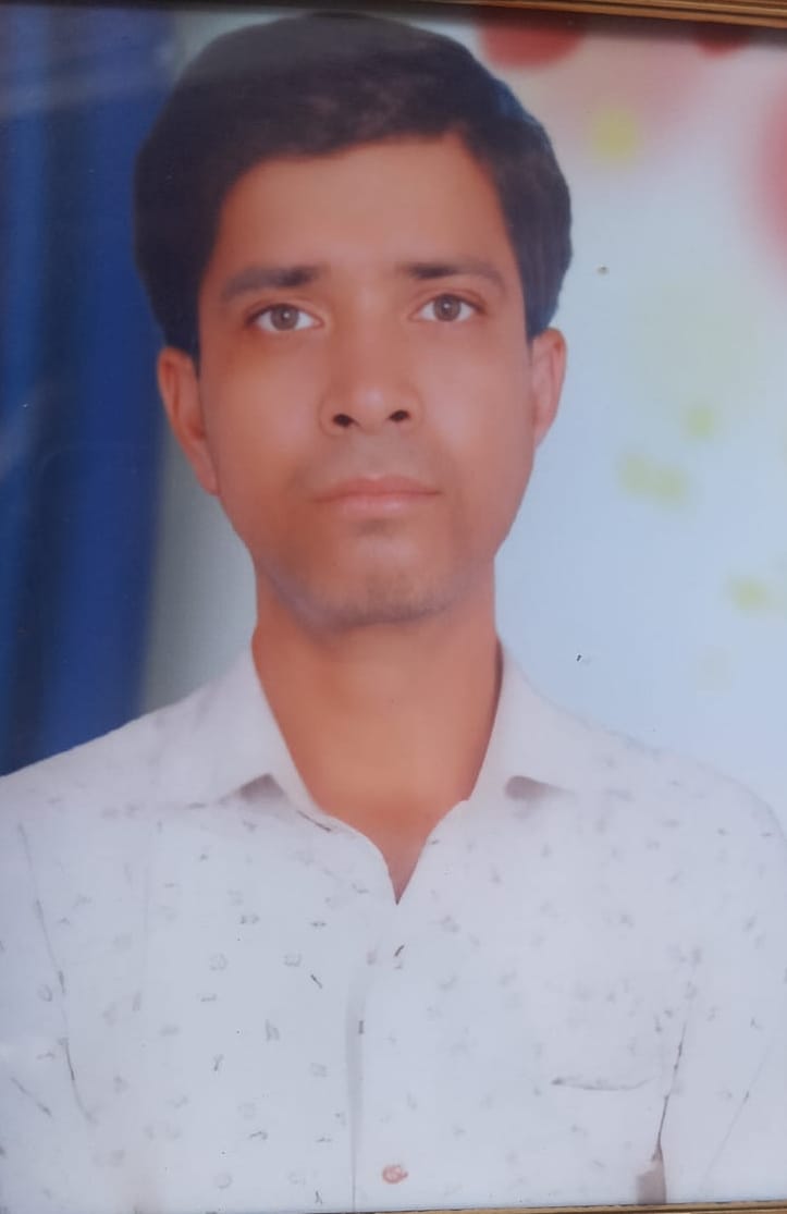 मृतक प्रवीण का फाइल फोटो।